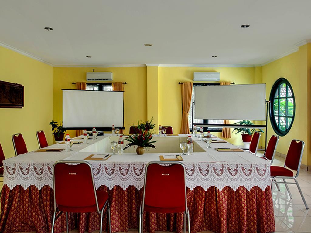 Margo Utomo Eco Resort Kalibaru Екстер'єр фото